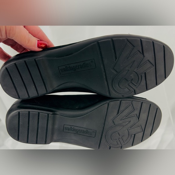 Walking Cradles Freya Black Round Toe Slip On Nubuck Leather Flat 7.5 Wide. NWOT - Picture 10 of 12